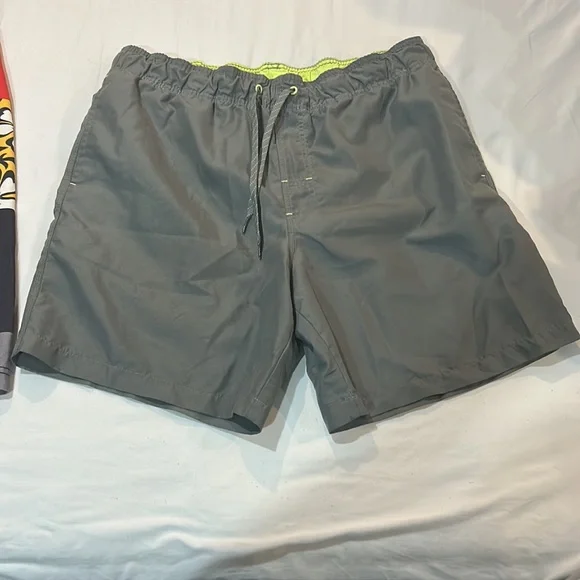 Bathing suit bundle - Picture 3 of 3